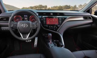 开凯迪拉克追高铁是怎么回事