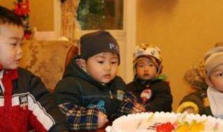 家里没人妈妈陪你做一次